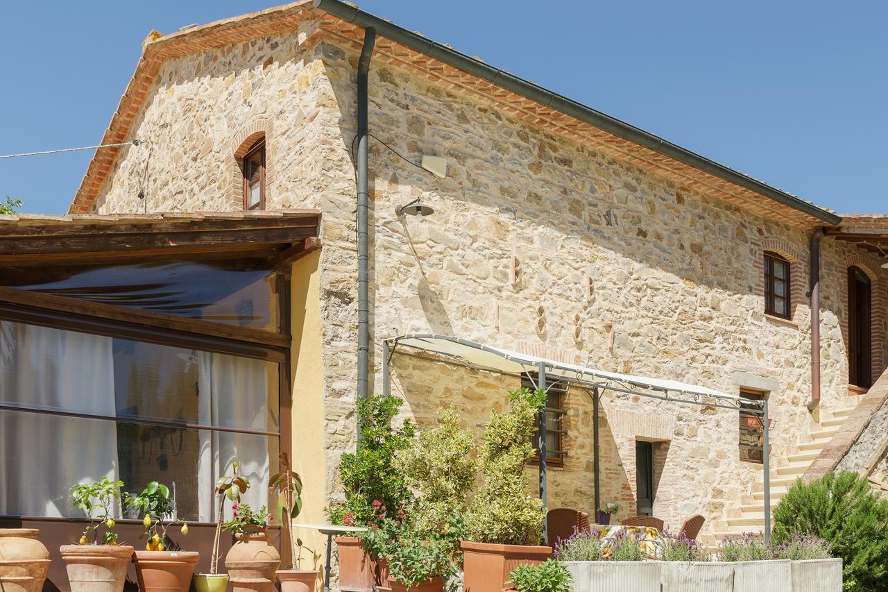 Agriturismo Santa Caterina Castelnuovo di Val di Cecina Exterior foto